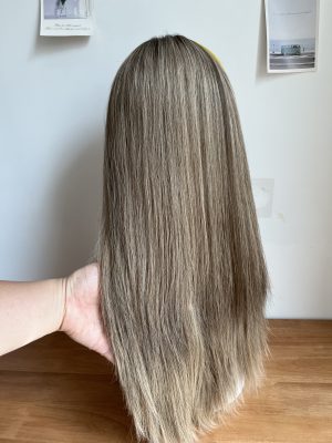 H-2 Light color big layer wig 24inch